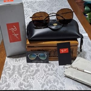 NEW IN BOX UNISEX STYLE BROWN POLARIZED POLYCARBONATE LENSES WITH SCRATCH COAT